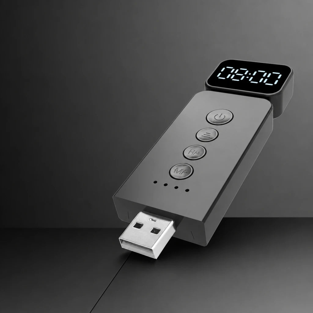 Lampe de lecture posée à plat avec port USB intégré visible, batterie 500mAh et recharge compatible chargeur ou ordinateur