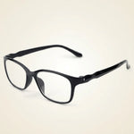 Reading glasses and computer - Vignette | Le coin du lecteur