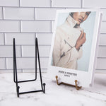 Iron book display - Vignette | Le coin du lecteur