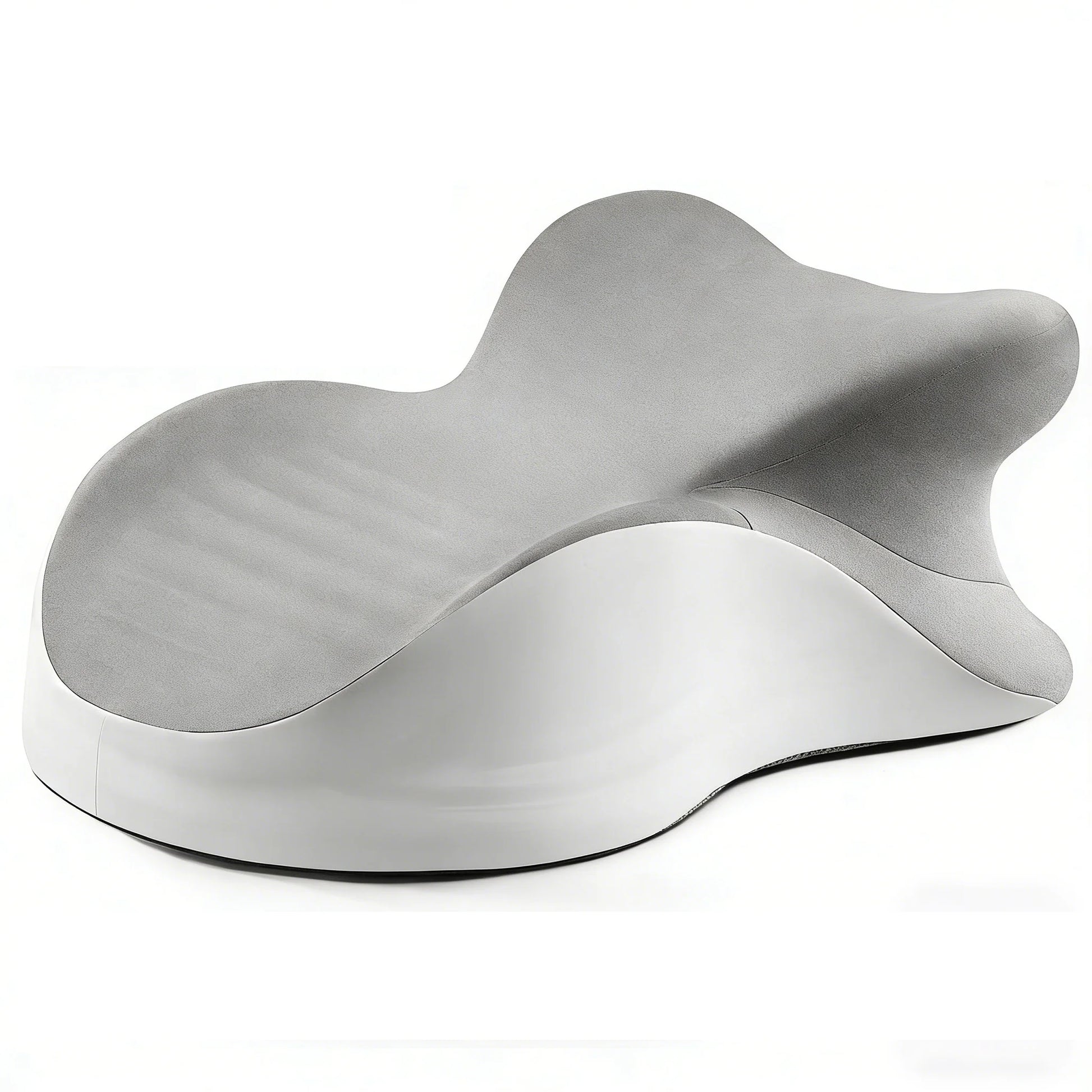 Femme allongée en repos avec la tête soutenue par un oreiller ergonomique