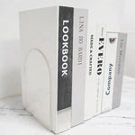 Serre-livres arrondi en acrylique transparent - Vignette | Le coin du lecteur