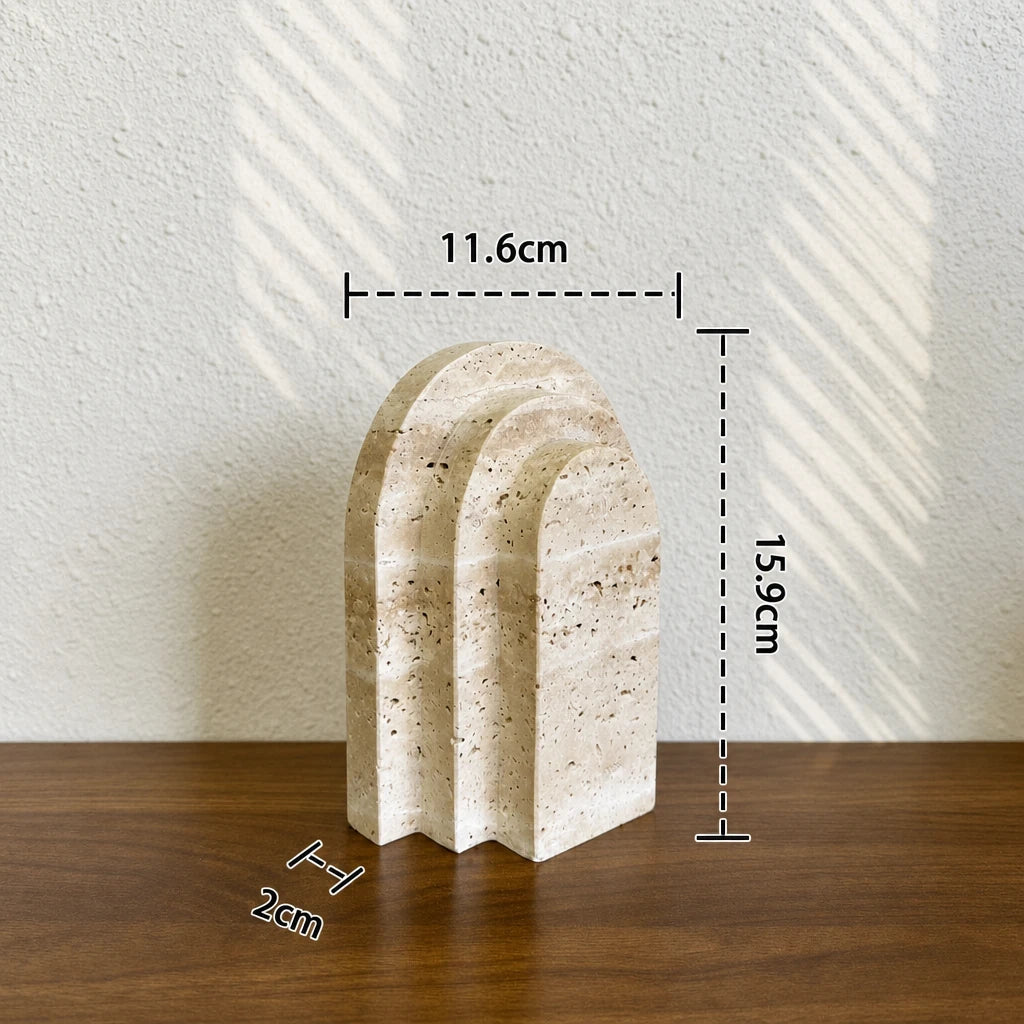 Serre-livres en marbre avec annotations de dimensions : 11,6 cm de large, 15,9 cm de haut et 2 cm d'épaisseur